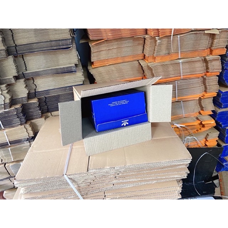 Hộp carton bảo vệ giầy và box giầy