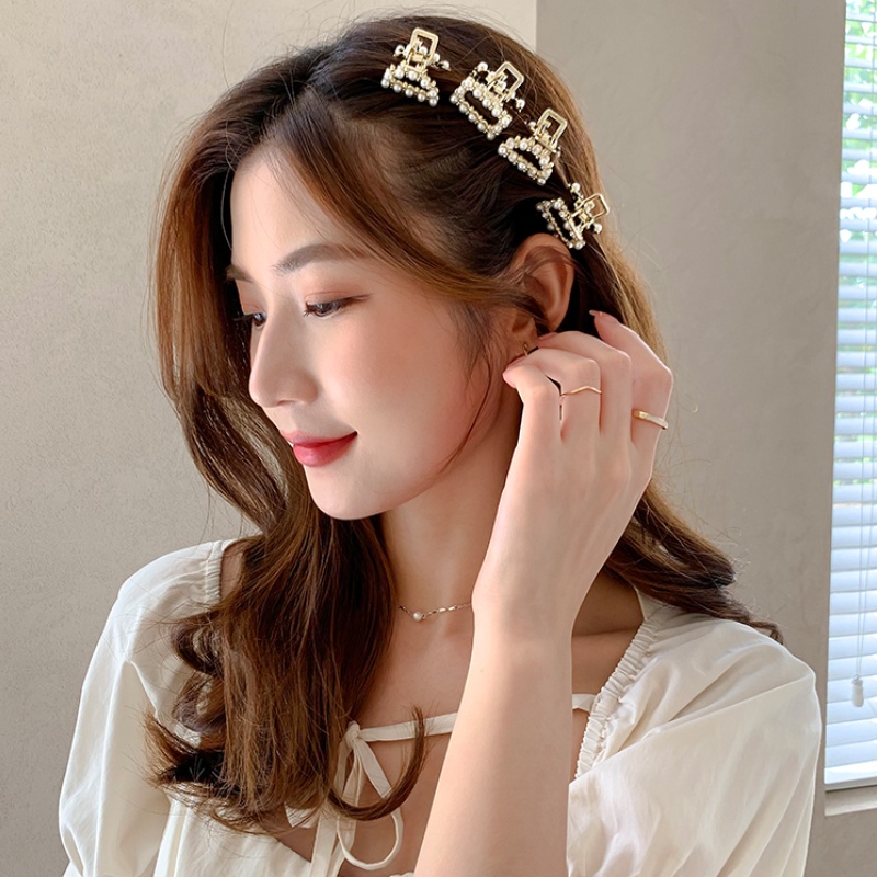 Kẹp TóC KèM HạT NgọC Trai BằNg Kim LoạI