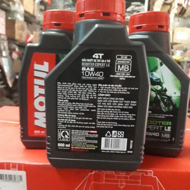 Dầu nhớt xe tay ga Motul EXPERT LE 10W40 / 800ML