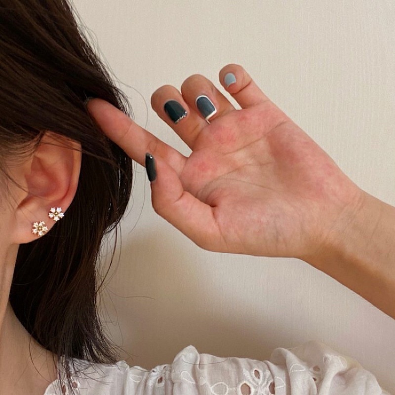 Khuyên Tai Bông Tai Nữ Bạc S925 Hình Hoa Năm Cánh Đính Đá Phong Cách Hàn Quốc Trẻ Trung Năng Động S92562