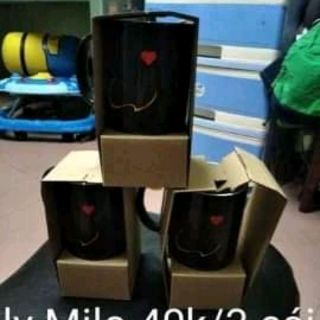 Ly milo đổi màu