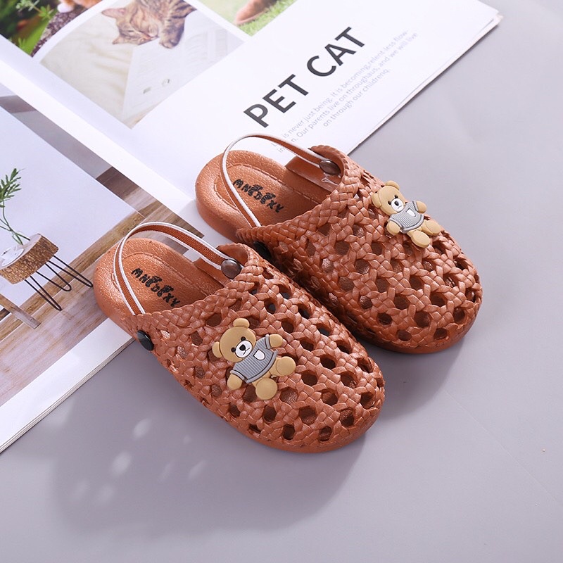 Sandal rọ mõm đi biển cho bé gái