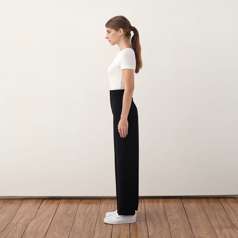 Andabove - Quần tây nữ ống Suông dây kéo trước - Straight Pants - Màu Đen