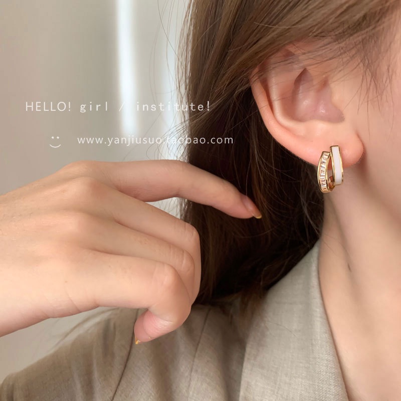 Khuyên tai nữ hai lớp hình vỏ sò sang trọng