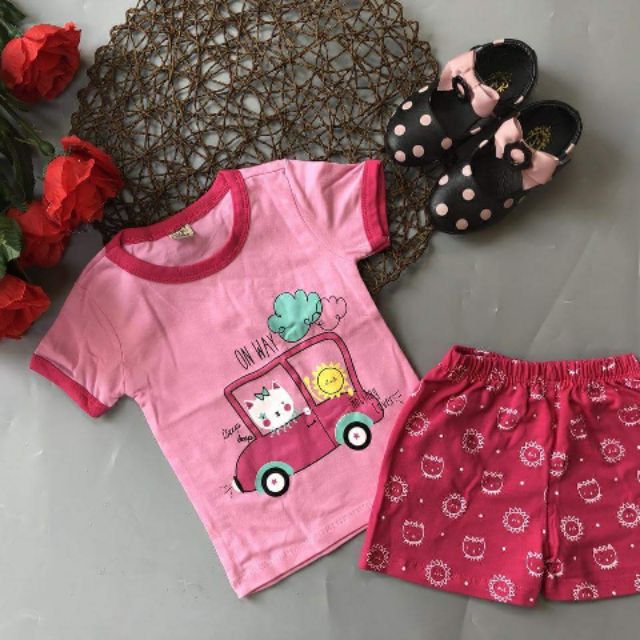 Sét đồ bé gái kim phụng