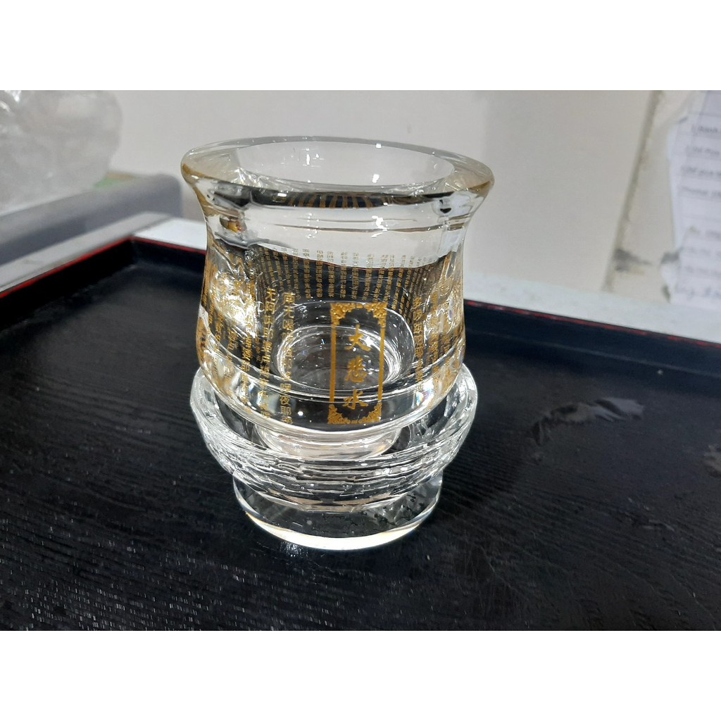 Chén nước cúng Phật, dâng nước thờ Thánh, thờ gia tiên bằng pha lê in chú Đại Bi