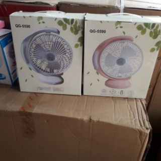 QUẠT SẠC TÍCH ĐIỆN CÓ ĐÈN QG-5590