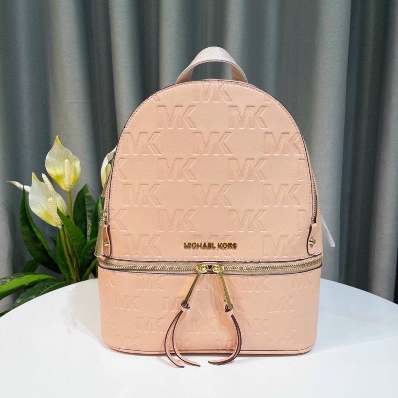 - Balô form vuông vừa laptop siêu  MK Rhea backpack--hồng pastel sang trọng