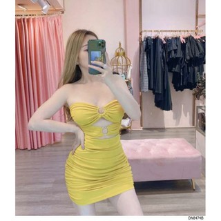 Đầm cúp hở ngực rút nhúng khoét eo