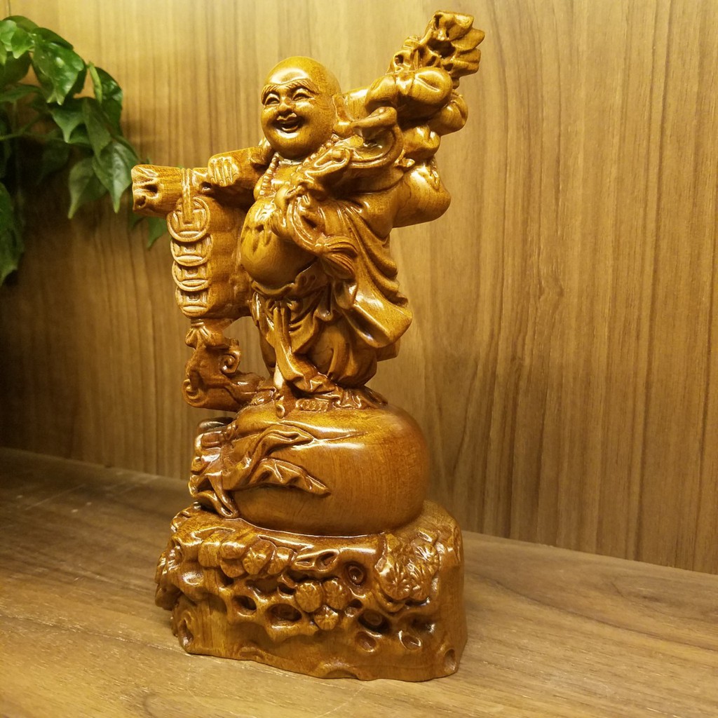 Tượng Phật Di Lặc Để Xe Ô Tô Gỗ Bách Xanh