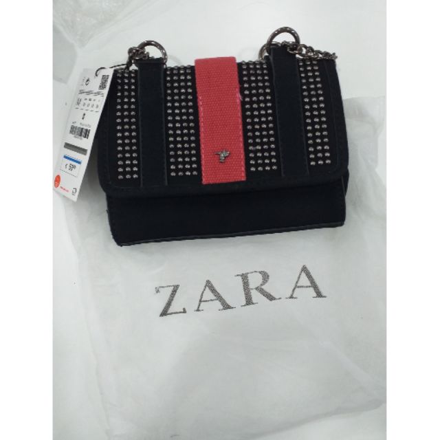 Túi Zara Nhung Đỏ Đen