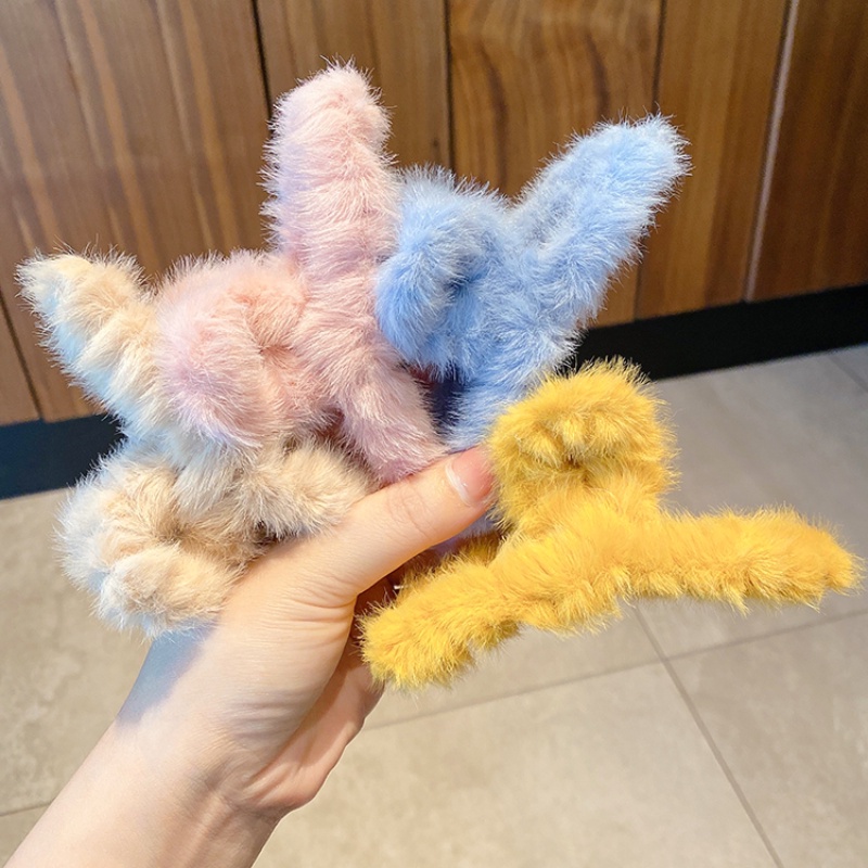 Kẹp tóc phối lông cỡ lớn kiểu Nhật Hàn thời trang