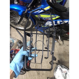 Baga giữa raider satria