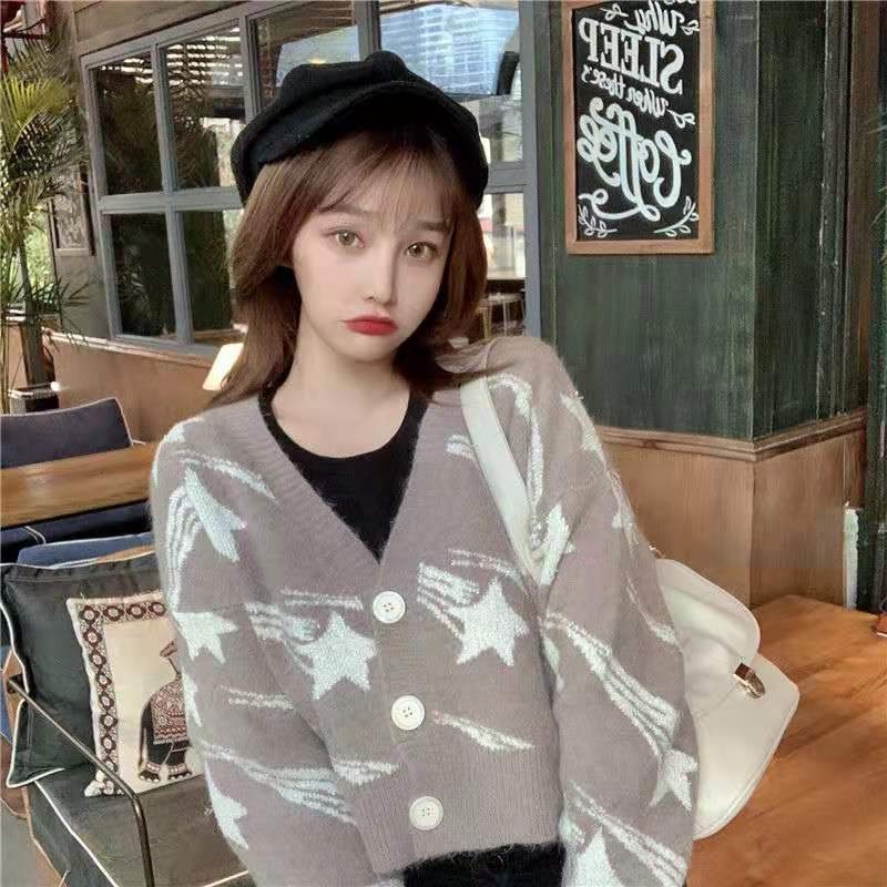 【ZHELIHANGFEI】Áo Cardigan Dệt Kim Tay Dài Cổ Chữ V Dáng Rộng Phong Cách Preppy Dễ Phối Đồ