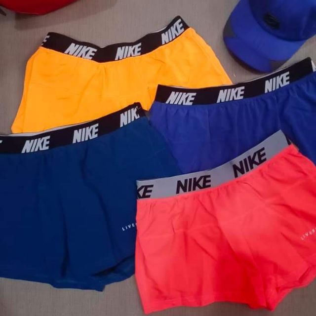 Quần dù ngắn nữ 2 lớp. Chất dù lạnh 4ch.Mặc co giãn tốt thoải mái cho chị em vận động. 🌹 chị em mặc 