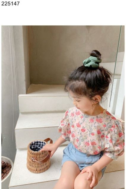 Áo sơ mi hoa nhí tay bồng phong cách Hàn Quốc cực xinh cho bé