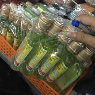 Tinh dầu tràm xứ Huế