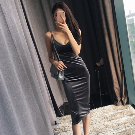 Váy Nhung 2 dây body T11-VN01