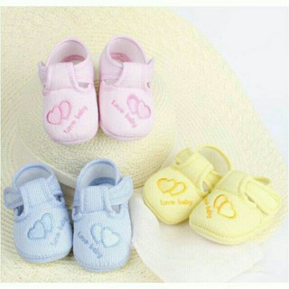 Giày Tập Đi Quai Dán Hình Trái Tim Cho Bé Trai Và Bé Gái