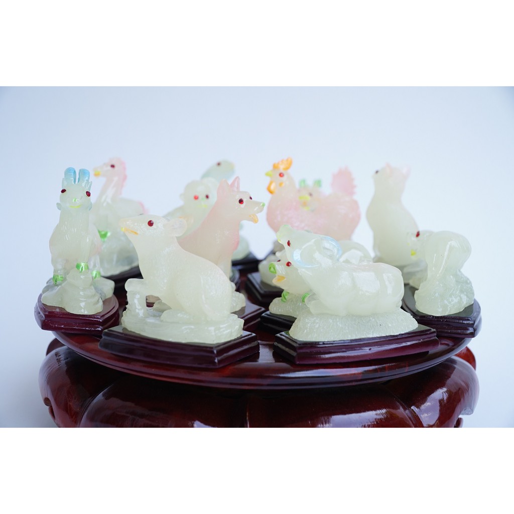 Tượng 12 con giáp dạ quang phát sáng trong đêm đẹp mê | BigBuy360 - bigbuy360.vn