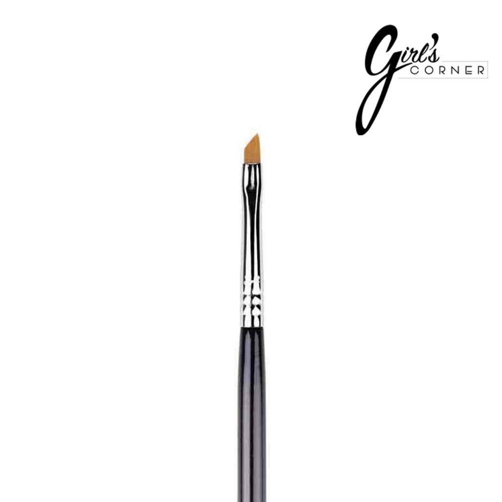 Cọ vẽ liner Sigma E06 Wingled Eyeliner