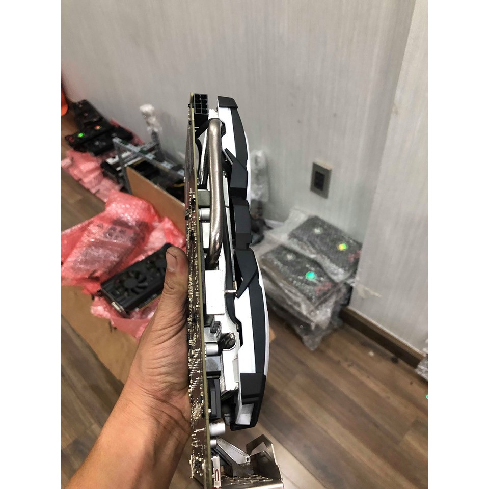 Card Màn Hình MSI RX 570 ARMOR 4G