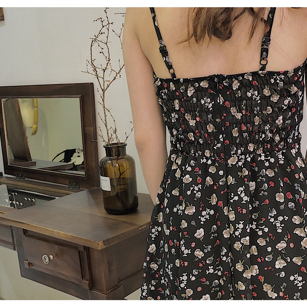 Đầm 2 dây ôm hoa nhí