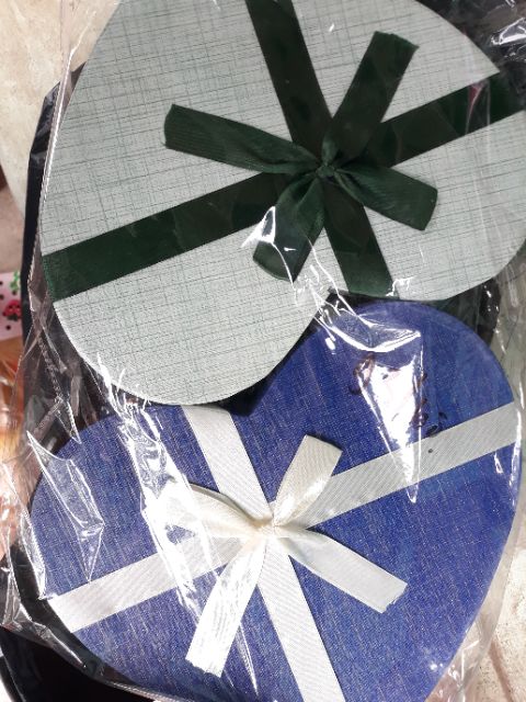 Hộp đựng quà hình trái tim loại đẹp kèm hạt xốp đựng trang sức quà tặng sinh nhật noel valentin | BigBuy360 - bigbuy360.vn