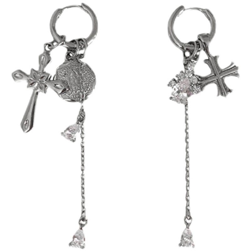 Khuyên Tai Kim Loại Tua Rua Không Đối Xứng Thiết Kế Mặt Thánh Giá Mới Phong Cách hip hop