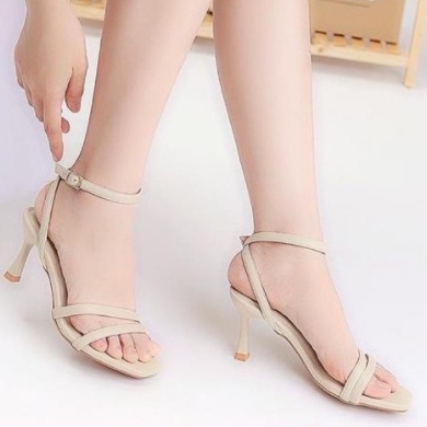 Giày Sandal Cao Gót Nữ Mũi Vuông Quai Mảnh Đế Nhọn 7p Thời Trang Hot Trend Hàn Quốc mã 27