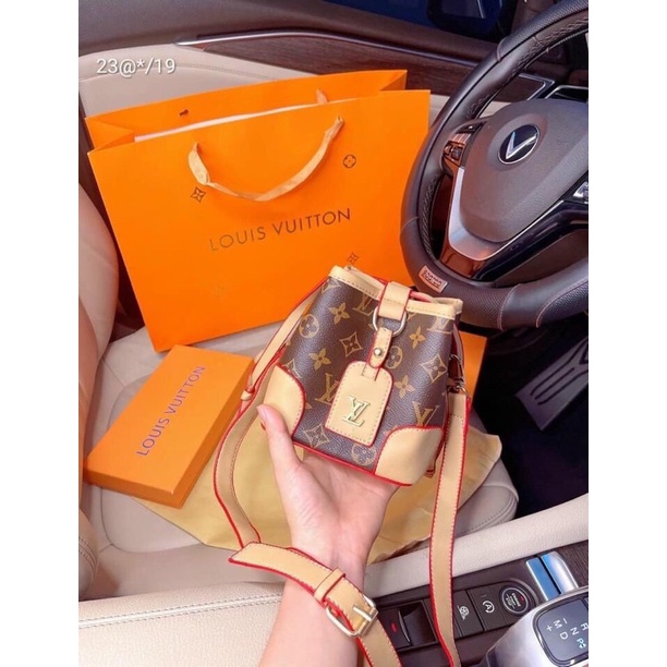 ✨✨Túi Rút LV phong cách thời trang NEW Bên trong lót đỏ , dây đeo chắc chắn, khoá logo