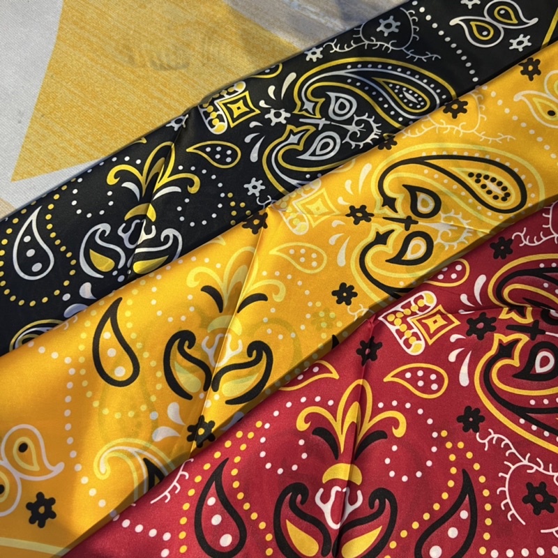 Khăn bandana lụa vuông size 70cm