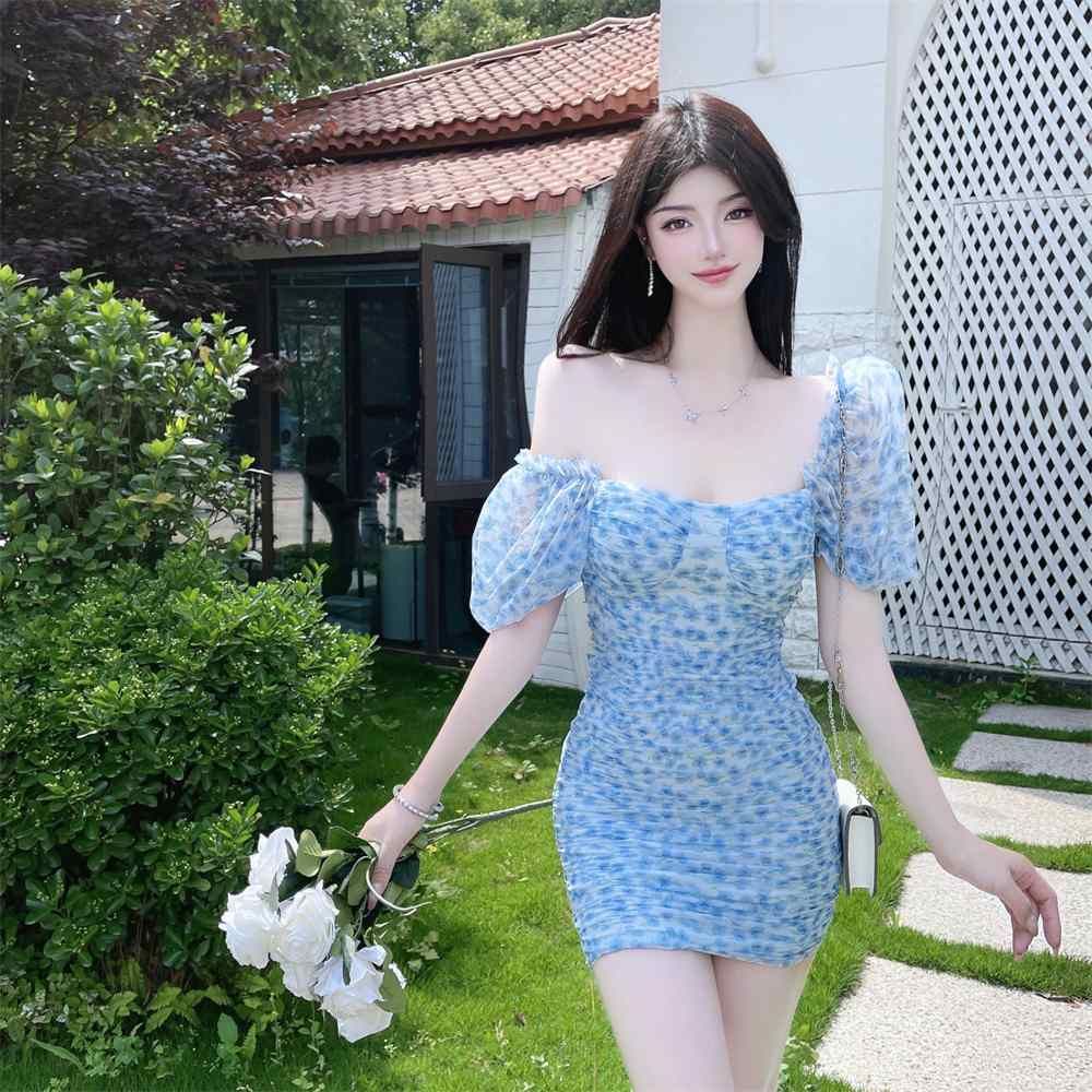 Đầm Hoa Cổ Vuông Xếp Ly Ngắn Tay Thời Trang Sành Điệu 1957