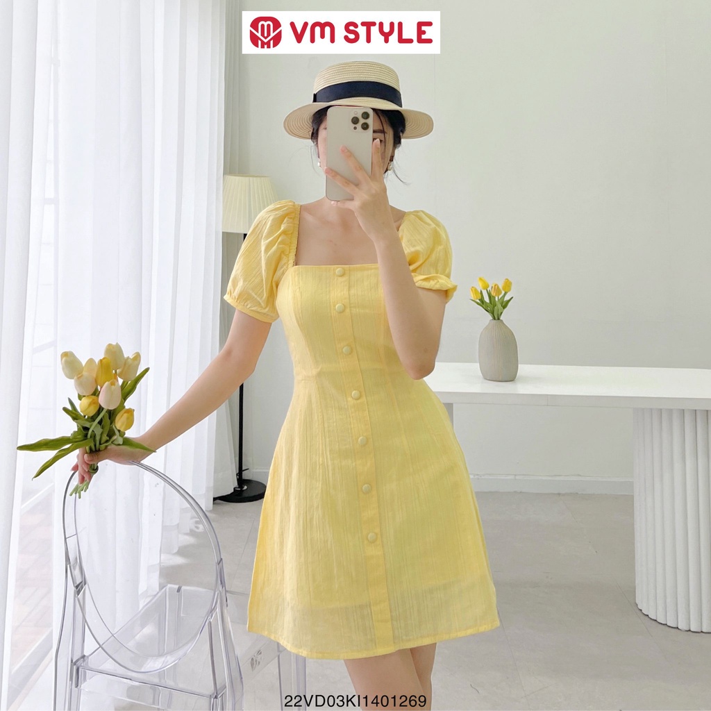 Đầm ngắn nữ VM STYLE tay phồng dáng chữ A cổ U phối nút thời trang ulzzang 08633 22VD03KI1401