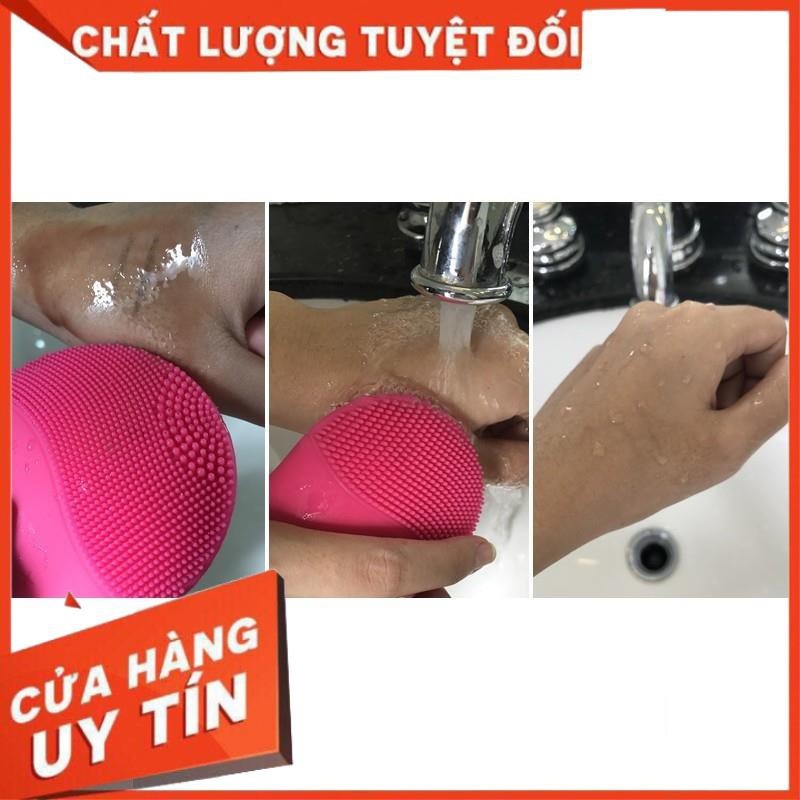 Máy rửa mặt mini Forever làm sạch lỗ chân lông hiểu quả cho làn da rạng ngời và láng mịn