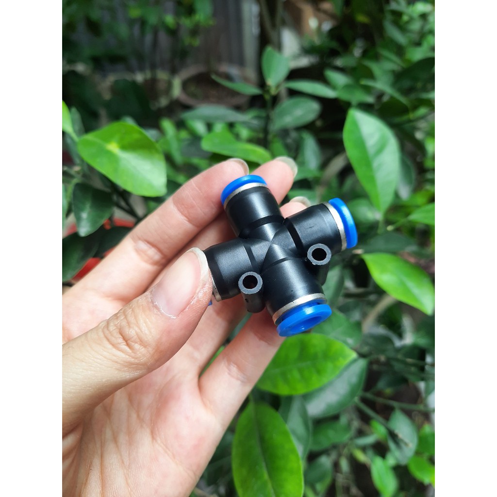 Cut chữ thập nối ống plastic dùng cho ống 8mm trong hệ thống phun sương