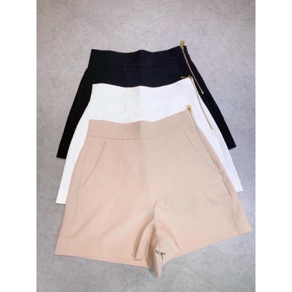 Quần Short Tuyết Mưa Khóa Bên Hông Hot Trend Sành Điệu