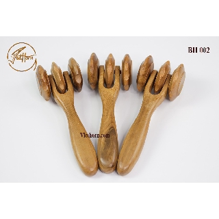Cây lăn massage toàn thân 3 bánh gai đa năng bằng gỗ thơm- xua tan nỗi lo đau nhức tạo cảm giác thoải mái - BH002