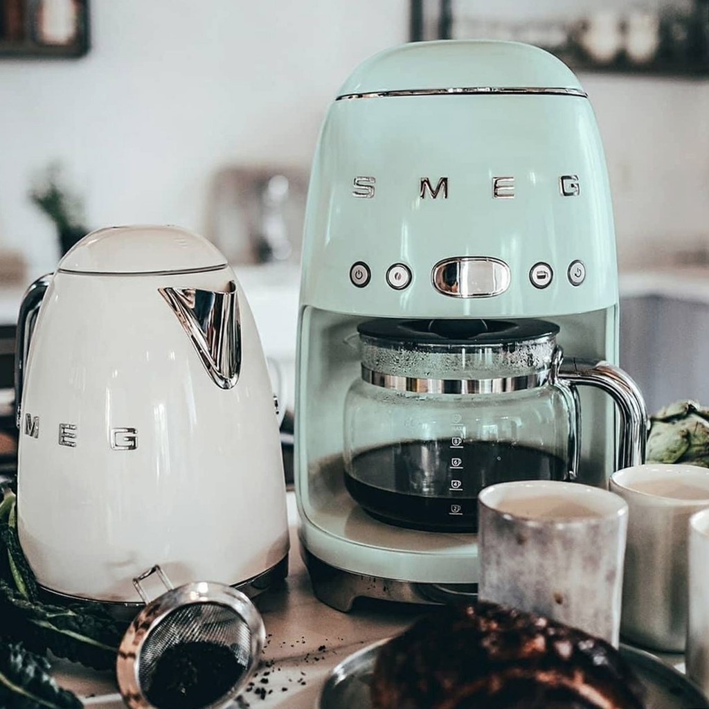 Máy pha cà phê nhỏ giọt SMEG DCF02 Serie hình trứng Nhập Đức
