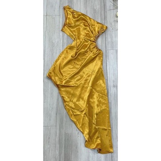 Đầm phi lụa chéo vai tà lệch khoét eo đính cườm
