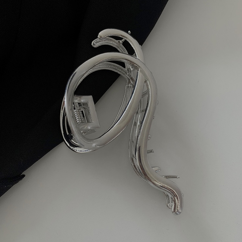 Kẹp Tóc Hình Cá Mập Rỗng Dễ Phối Đồ Thời Trang Cho Nữ