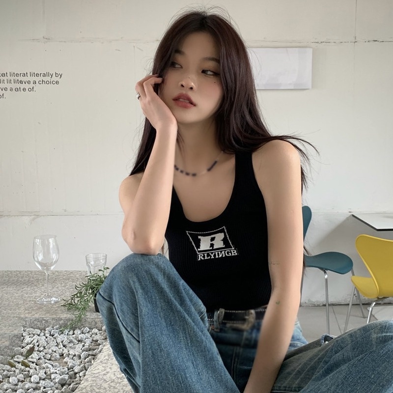 Áo Croptop Sát Nách Cổ Tròn Hoạ Tiết Chữ In Thiết Kế Hợp Thời Trang