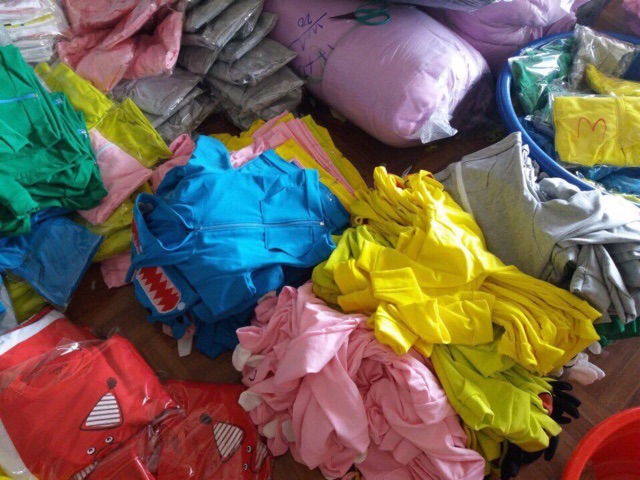 Áo khoác hình thú