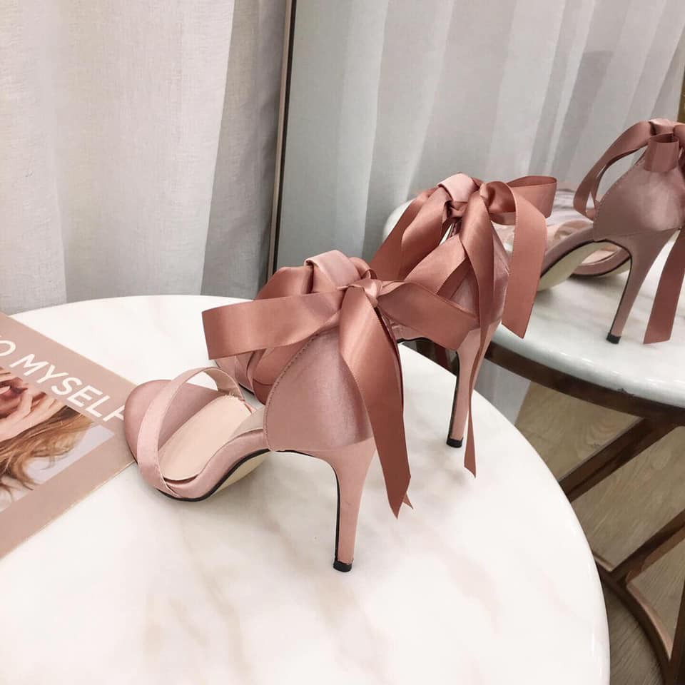 Dép cao gót buộc nơ sau -
