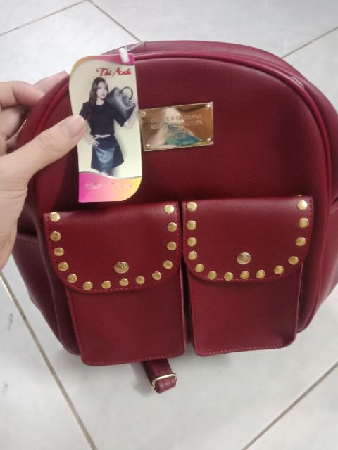 Balo  chỉ màu đỏ