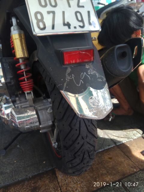 Lốp pirelli cho Yamaha NVX 150 / DEMON GPX