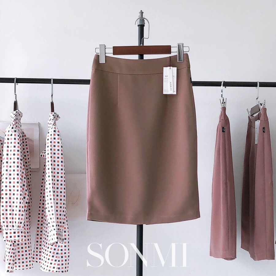 Set Bộ Công Sở SONMI Áo Họa Tiết Chân Váy Dáng Suông Hàn Quốc CAROLINE JOSEPHINE