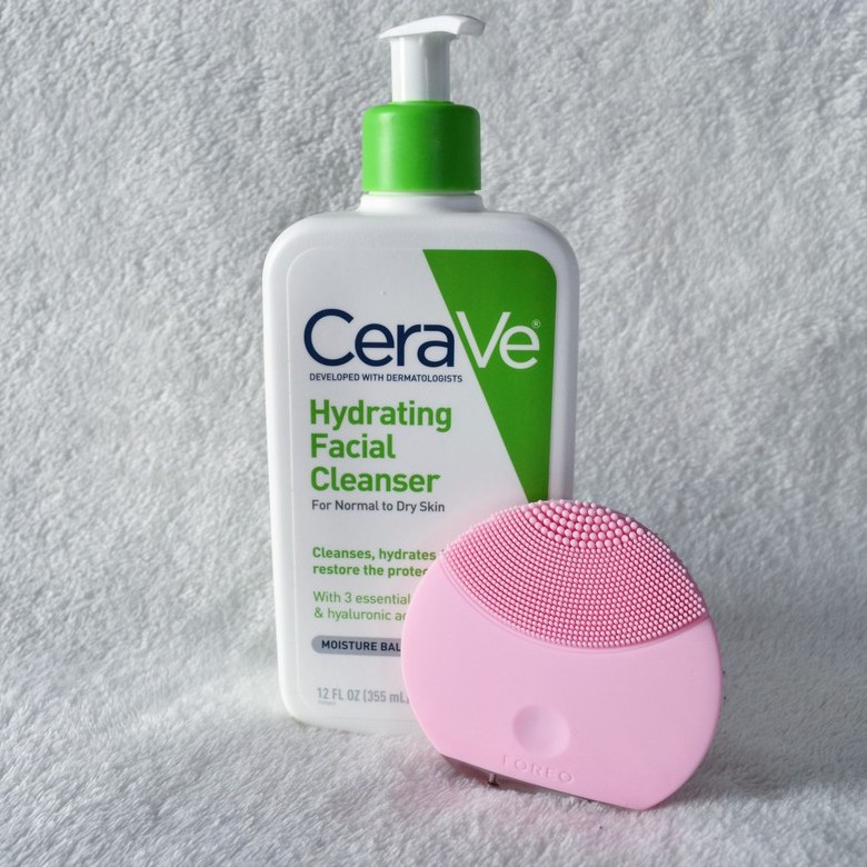 CeraVe Hydrating Cleanser - Sữa Rửa Mặt Cho Da Khô, Hỗn Hợp Khô Nhạy Cảm 472ml