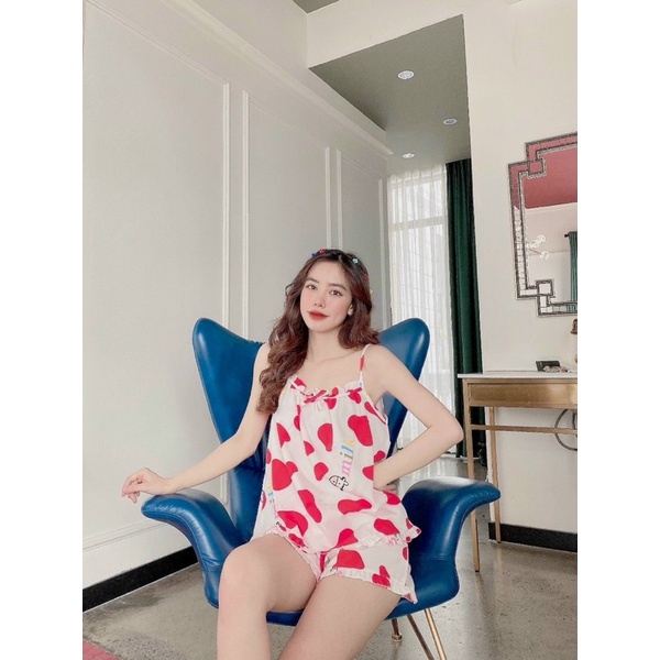 Bộ lụa đùi 2 dây bò sữa form rộng Bộ mặc nhà Linh Htt