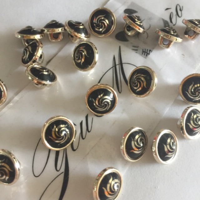 Cúc nút lốc xoáy 10k/15 cúc MS 019